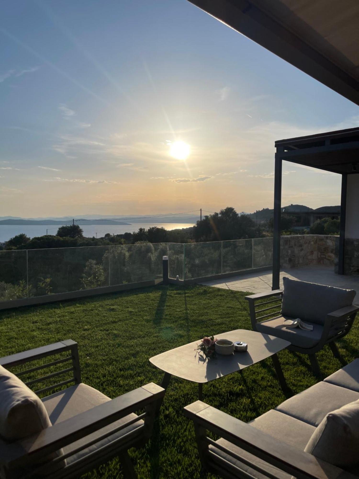 オウランオウポリ Elia Luxury Houseヴィラ エクステリア 写真