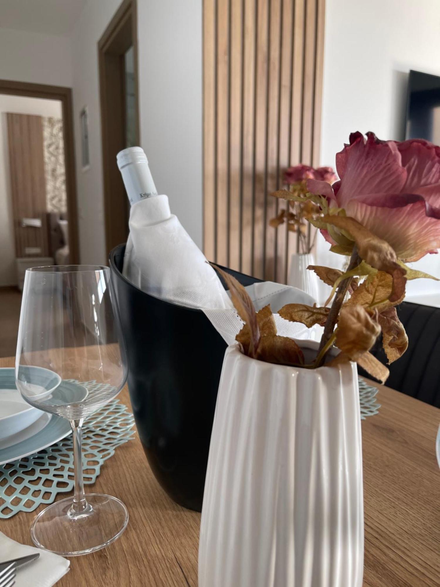 オウランオウポリ Elia Luxury Houseヴィラ エクステリア 写真
